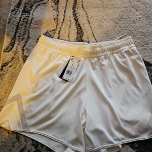 Adidas Women's White Basketball Loose Athletic Shorts Large New